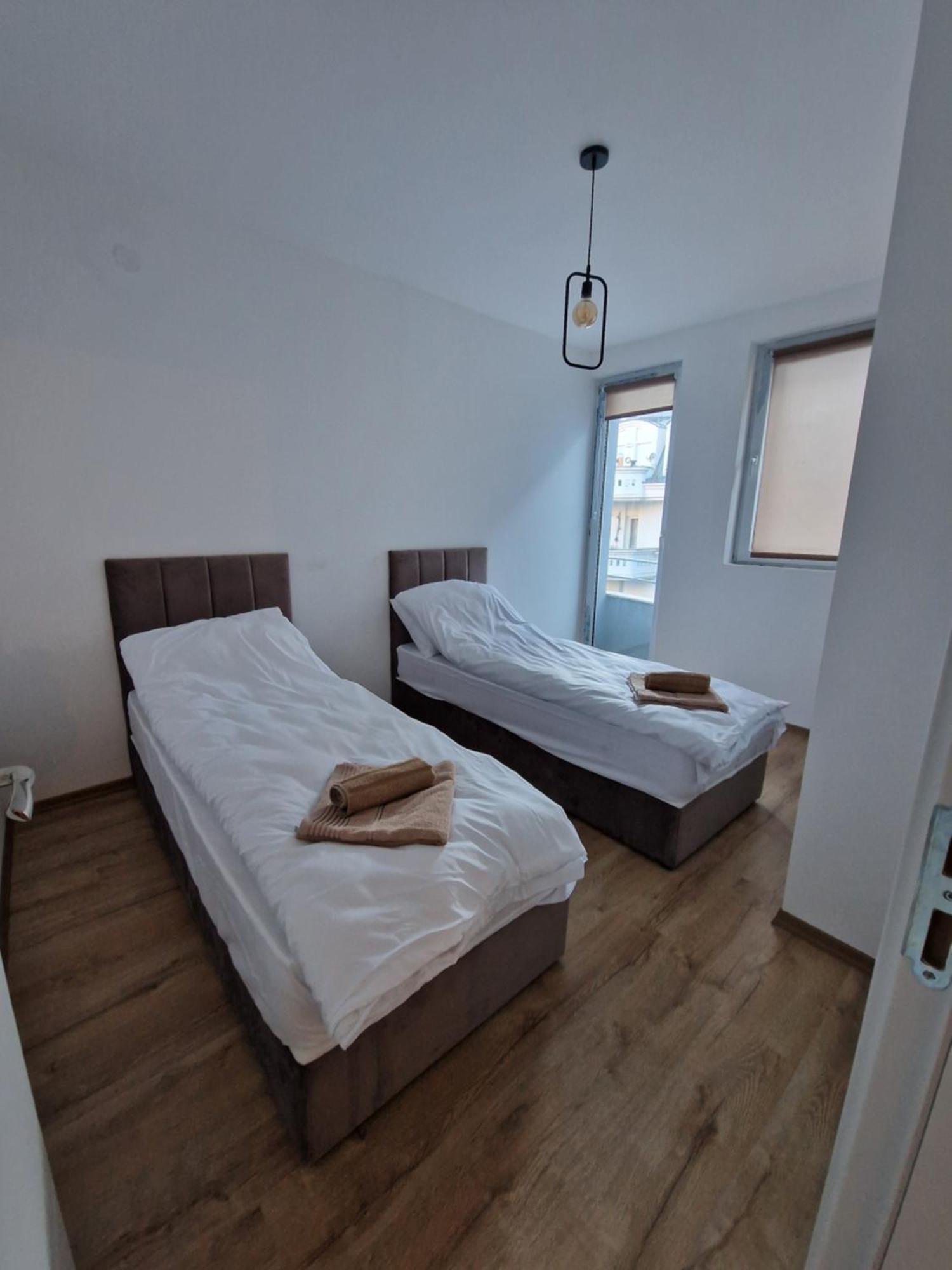 Kid Luxury Apartment Szkopje Kültér fotó