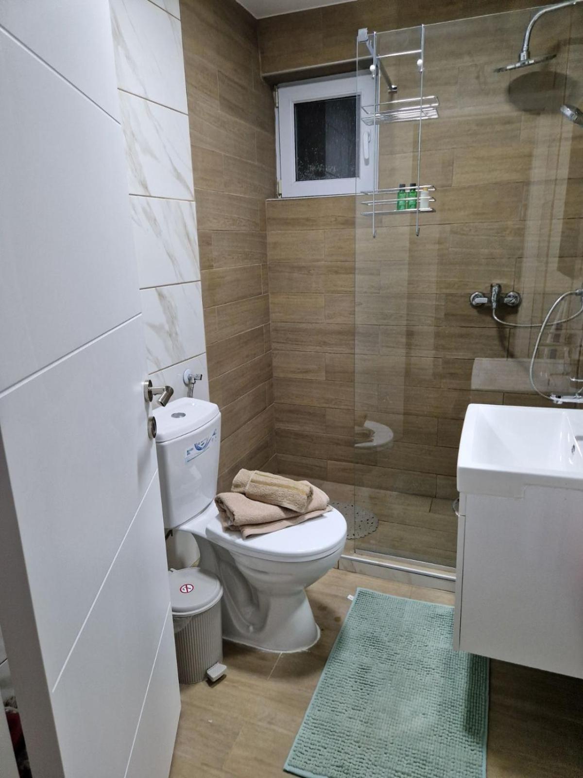 Kid Luxury Apartment Szkopje Kültér fotó